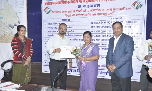 SIR अभियान तेज, मुंगेली जिला ने बड़ी उपलब्धि हासिल की