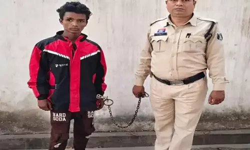 रायपुर: लूट की वारदात का आरोपी पकड़ाया, ये बात पता चली! रायपुर: लूट की वारदात का आरोपी पकड़ाया, ये बात पता चली!