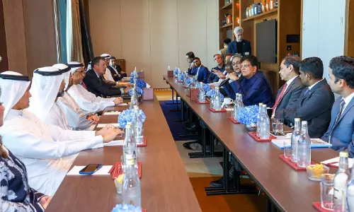 भारत और UAE के बीच आर्थिक संबंध और मजबूत होंगे, द्विपक्षीय व्यापार $100 बिलियन के पार भारत और UAE के बीच आर्थिक संबंध और मजबूत होंगे, द्विपक्षीय व्यापार $100 बिलियन के पार