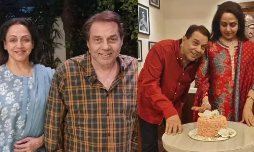 Dharmendra के निधन पर हेमा मालिनी ने लिखा एक लंबा नोट Dharmendra के निधन पर हेमा मालिनी ने लिखा एक लंबा नोट