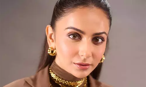 रकुल प्रीत सिंह ने fake account का पता चलने पर फैंस को चेतावनी दी