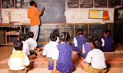 Assam: 1,400 अंदरूनी इलाकों के स्कूलों में पीने का पानी और टॉयलेट की सुविधा नहीं है