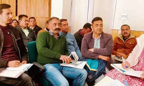 Himachal: 55 एक्सटेंशन अधिकारियों को एडवांस्ड ऑर्चर्ड मैनेजमेंट की ट्रेनिंग दी गई Himachal: 55 एक्सटेंशन अधिकारियों को एडवांस्ड ऑर्चर्ड मैनेजमेंट की ट्रेनिंग दी गई