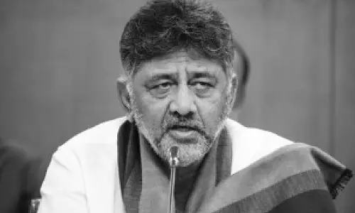 Karnataka में सत्ता संघर्ष तेज, शिवकुमार की X पोस्ट से नई चर्चा, खड़गे सक्रिय