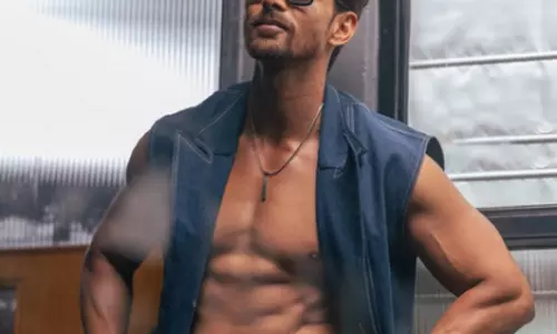 सुपरहिट फिल्मों के बाद Harshvardhan Rane ने किया रियल एस्टेट में निवेश सुपरहिट फिल्मों के बाद Harshvardhan Rane ने किया रियल एस्टेट में निवेश