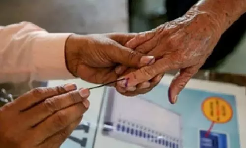 Telangana: ग्राम पंचायत चुनाव के पहले चरण के लिए नामांकन प्रक्रिया शुरू Telangana: ग्राम पंचायत चुनाव के पहले चरण के लिए नामांकन प्रक्रिया शुरू