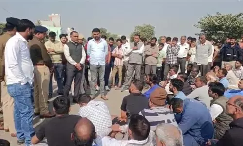 Rewari: लापरवाही से इंस्पेक्टर की मौत, ग्रामीणों ने जताया विरोध