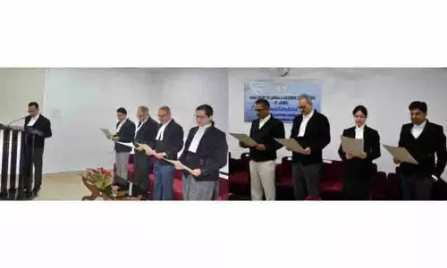 J&K में संविधान दिवस मनाया गया, प्रस्तावना पढ़ी गई, जागरूकता अभियान चलाए गए