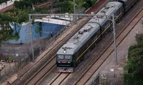 China में इक्विपमेंट टेस्टिंग के दौरान ट्रेन एक्सीडेंट में 11 रेलवे कर्मचारियों की मौत China में इक्विपमेंट टेस्टिंग के दौरान ट्रेन एक्सीडेंट में 11 रेलवे कर्मचारियों की मौत