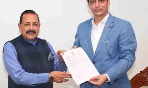 शक्ति परिहार ने Dr. Jitendra से मुलाकात की, मणिमहेश सड़क के जल्द निर्माण की मांग की शक्ति परिहार ने Dr. Jitendra से मुलाकात की, मणिमहेश सड़क के जल्द निर्माण की मांग की