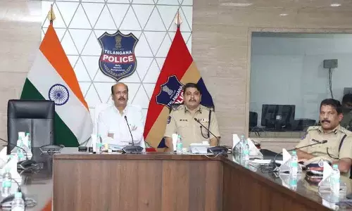 पंचायत चुनाव शांतिपूर्ण और निष्पक्ष तरीके से होने चाहिए: DGP शिवधर रेड्डी पंचायत चुनाव शांतिपूर्ण और निष्पक्ष तरीके से होने चाहिए: DGP शिवधर रेड्डी