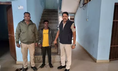 Raipur Breaking: बंद ढाबे में युवक की हत्या, आरोपी गिरफ्तार Raipur Breaking: बंद ढाबे में युवक की हत्या, आरोपी गिरफ्तार