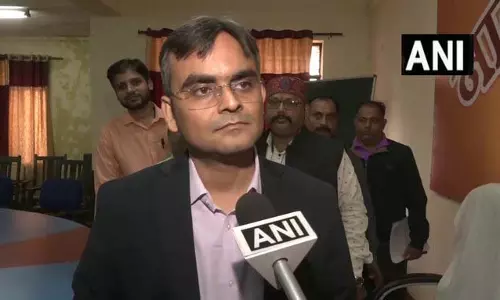 वाराणसी में विशेष गहन पुनरीक्षण 2026 जारी, डीएम सत्येंद्र कुमार ने बताया मतदान गणना चरण की स्थिति वाराणसी में विशेष गहन पुनरीक्षण 2026 जारी, डीएम सत्येंद्र कुमार ने बताया मतदान गणना चरण की स्थिति