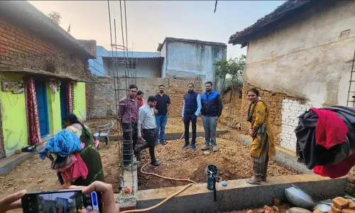 NIT रायपुर की टीम ने दुर्ग जिले में मनरेगा और PM आवास निर्माण कार्यों का किया निरीक्षण NIT रायपुर की टीम ने दुर्ग जिले में मनरेगा और PM आवास निर्माण कार्यों का किया निरीक्षण