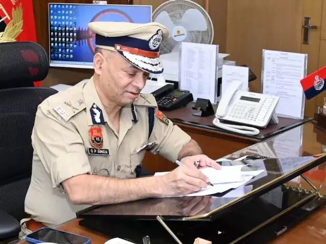 Thar मालिक ने DGP को भेजा लीगल नोटिस, इस बयान ने बड़ा विवाद खड़ा किया Thar मालिक ने DGP को भेजा लीगल नोटिस, इस बयान ने बड़ा विवाद खड़ा किया