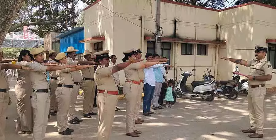 संविधान देश की तरक्की की नींव है: MLA धीरज मुनिराजू संविधान देश की तरक्की की नींव है: MLA धीरज मुनिराजू