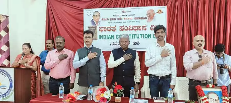 सभी समस्याओं का जवाब संविधान में है : AND Loknath सभी समस्याओं का जवाब संविधान में है : AND Loknath