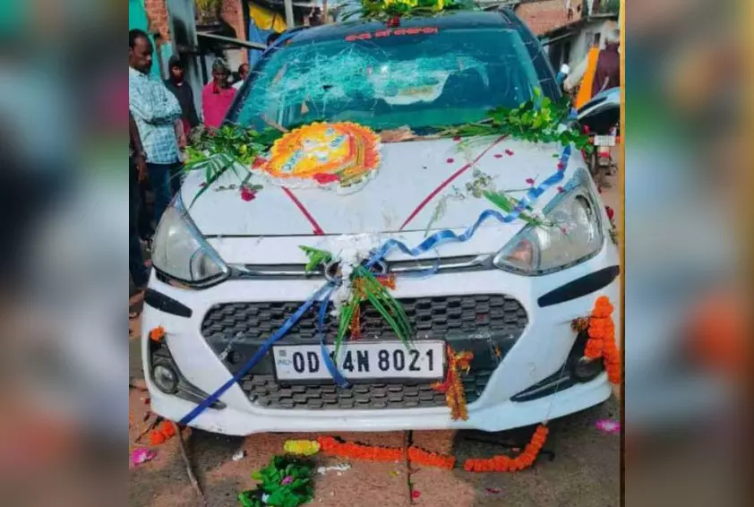 दूल्हे के पिता की मौत, दुल्हन का भाई गंभीर...मच गई चीख-पुकार, अचानक क्या हुआ? दूल्हे के पिता की मौत, दुल्हन का भाई गंभीर...मच गई चीख-पुकार, अचानक क्या हुआ?