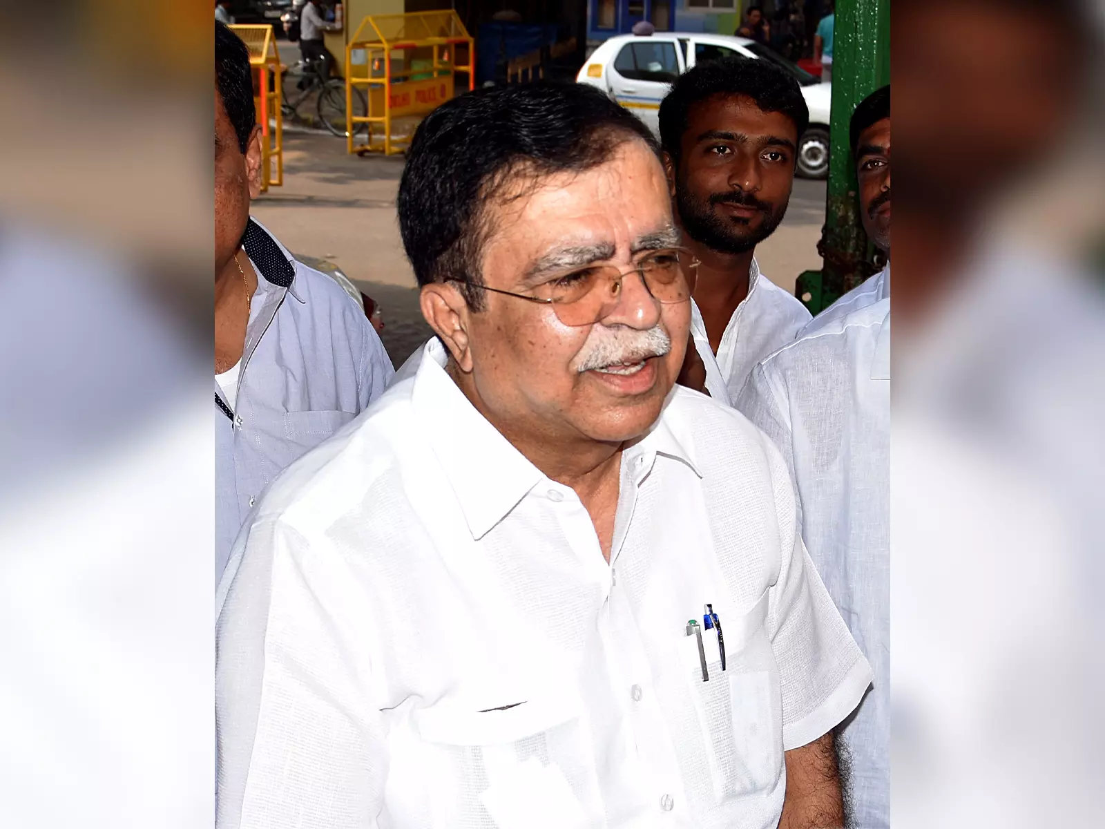 कर्नाटक CM विवाद पर केएन राजन्ना का बयान: विधानसभा भंग कर चुनाव कराने की मांग कर्नाटक CM विवाद पर केएन राजन्ना का बयान: विधानसभा भंग कर चुनाव कराने की मांग
