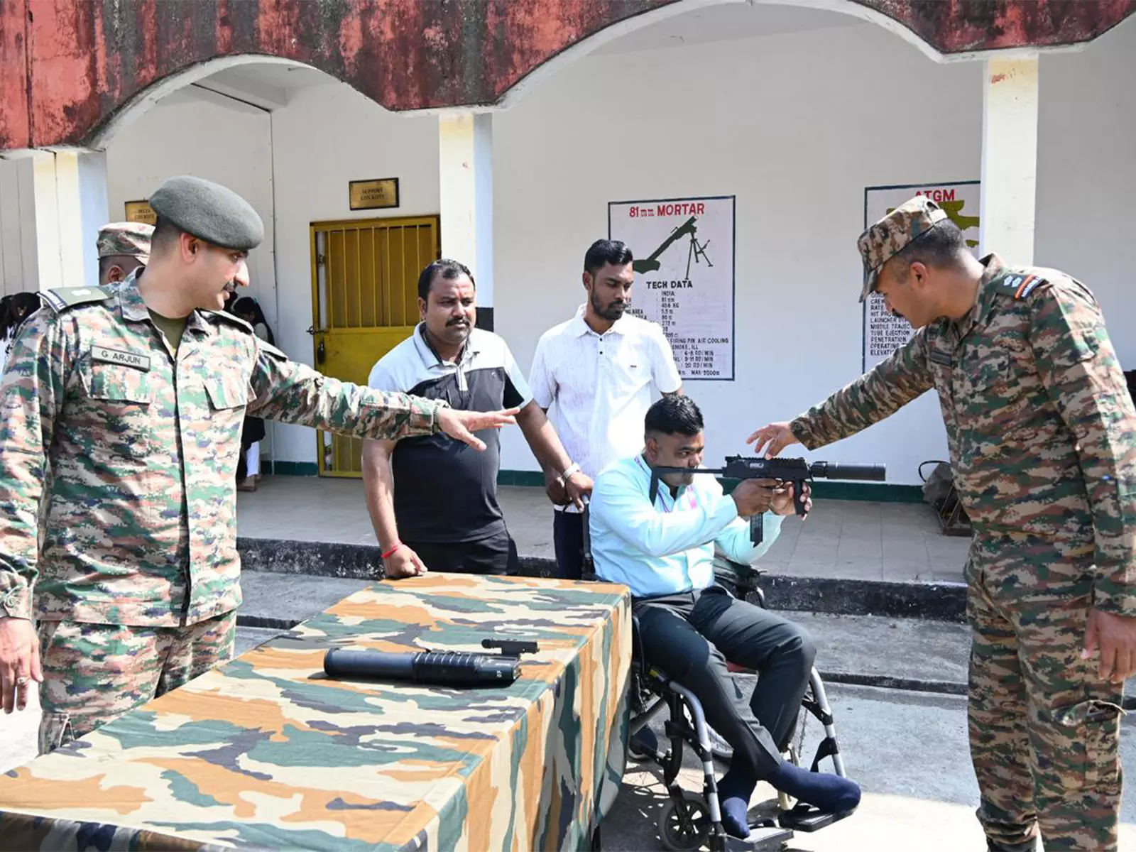 Civil-सैन्य संलयन प्रशिक्षण कैप्सूल 2025: शिवनेरी ब्रिगेड महाराष्ट्र लोक सेवा आयोग के परीक्षार्थियों को प्रशिक्षित Civil-सैन्य संलयन प्रशिक्षण कैप्सूल 2025: शिवनेरी ब्रिगेड महाराष्ट्र लोक सेवा आयोग के परीक्षार्थियों को प्रशिक्षित
