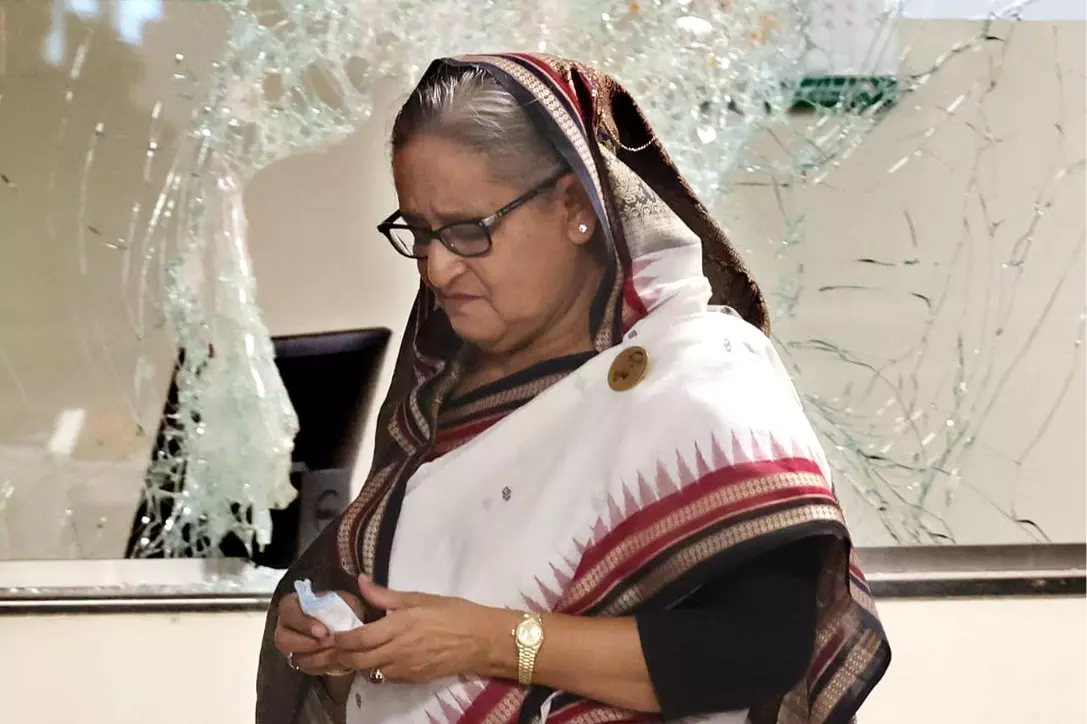 Bangladesh की पूर्व प्रधानमंत्री शेख हसीना को भ्रष्टाचार में 21 साल की जेल Bangladesh की पूर्व प्रधानमंत्री शेख हसीना को भ्रष्टाचार में 21 साल की जेल