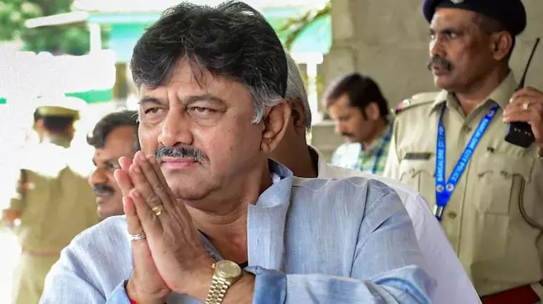 DK Shivakumar ने राजधानी में कांग्रेस हाईकमान के साथ मीटिंग से इनकार किया DK Shivakumar ने राजधानी में कांग्रेस हाईकमान के साथ मीटिंग से इनकार किया