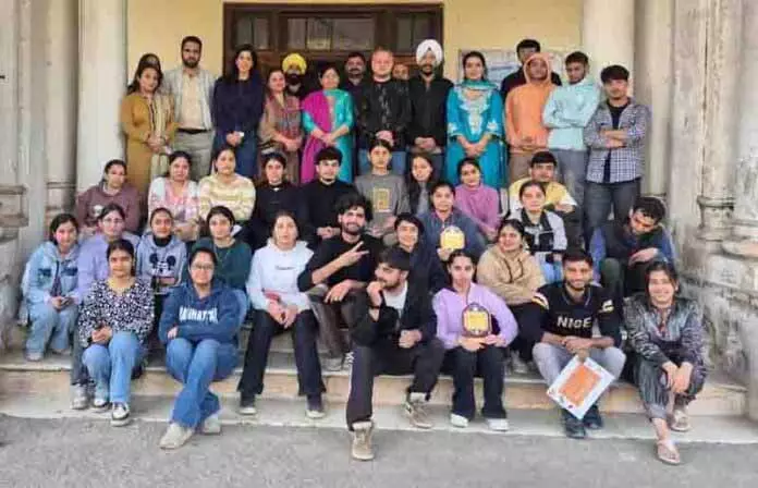 SOTTO J&K ने IMFA में ऑर्गन डोनेशन पर पोस्टर मेकिंग कॉन्टेस्ट रखा SOTTO J&K ने IMFA में ऑर्गन डोनेशन पर पोस्टर मेकिंग कॉन्टेस्ट रखा