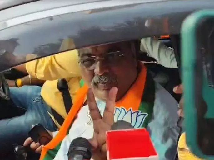 Shiv Sena के साथ विवाद पर रवींद्र चव्हाण का बड़ा राजनीतिक संकेत Shiv Sena के साथ विवाद पर रवींद्र चव्हाण का बड़ा राजनीतिक संकेत