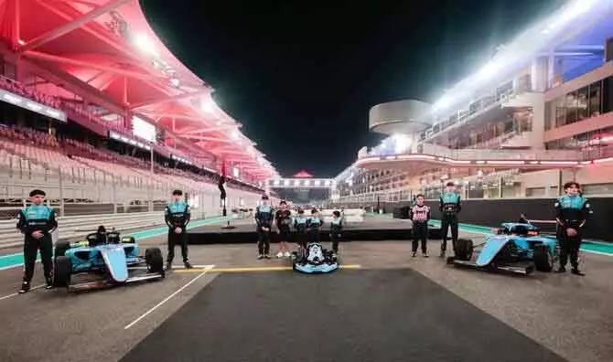 Yas Heat रेसिंग ने 2025-26 ड्राइवर लाइनअप पेश किया, UAE और इंटरनेशनल टैलेंट शामिल Yas Heat रेसिंग ने 2025-26 ड्राइवर लाइनअप पेश किया, UAE और इंटरनेशनल टैलेंट शामिल