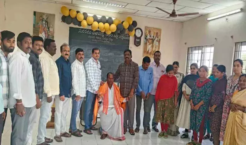 हमें लोक कलाओं का पुराना गौरव वापस लाना चाहिए: Dr. Gaddam Venkanna हमें लोक कलाओं का पुराना गौरव वापस लाना चाहिए: Dr. Gaddam Venkanna