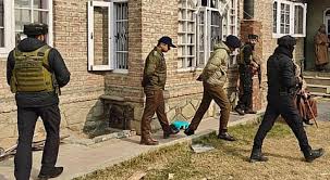 Jamaat-e-Islami पर पुलिस की कार्रवाई के तहत कश्मीर में छापेमारी