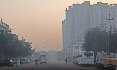 दिल्ली में एक्यूआई पहुंचा 385 के पार, डॉक्टरों ने लोगों को दी ये सलाह दिल्ली में एक्यूआई पहुंचा 385 के पार, डॉक्टरों ने लोगों को दी ये सलाह