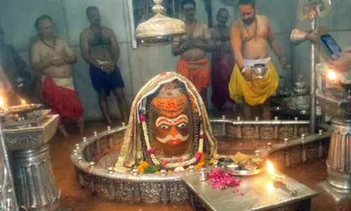 Ujjain: ऑनलाइन बुकिंग के माध्यम से भस्म आरती के दर्शन Ujjain: ऑनलाइन बुकिंग के माध्यम से भस्म आरती के दर्शन