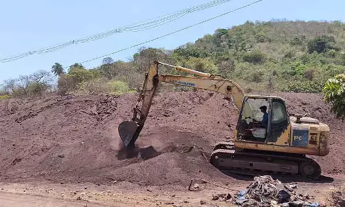 Karnataka कैबिनेट ने नॉन-मेजर पोर्ट्स के लिए आयरन ओर पॉलिसी को मंजूरी दी