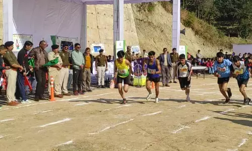 Himachal: स्कूल पुलिस के साथ मिलकर ‘ड्रग्स के खिलाफ युद्ध’ स्पोर्ट्स ड्राइव में शामिल हुए Himachal: स्कूल पुलिस के साथ मिलकर ‘ड्रग्स के खिलाफ युद्ध’ स्पोर्ट्स ड्राइव में शामिल हुए