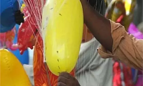 Dehradun:बच्चे के गले में फंसा गुब्बारा, दम घुटने से हुई मौत