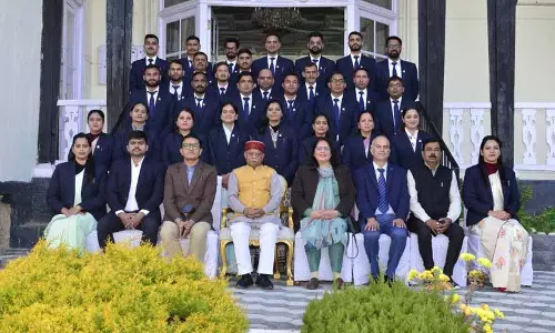 Himachal: गवर्नर ने ट्रेनी फाइनेंस अधिकारियों से ईमानदारी और जनहित बनाए रखने की अपील की