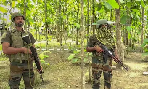 Manipur में म्यांमार बॉर्डर के पास असम राइफल्स टीम पर हमला, चार घायल बताए जा रहे है