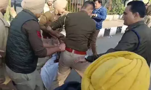पंजाब रोडवेज और PRTC के कॉन्ट्रैक्ट कर्मचारी हड़ताल पर, बस सेवाएं प्रभावित पंजाब रोडवेज और PRTC के कॉन्ट्रैक्ट कर्मचारी हड़ताल पर, बस सेवाएं प्रभावित
