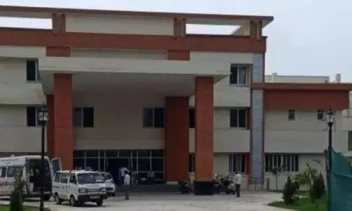 Bareilly: डिप्टी सीएम ने अस्पताल प्रशासन से मांगा जवाब Bareilly: डिप्टी सीएम ने अस्पताल प्रशासन से मांगा जवाब