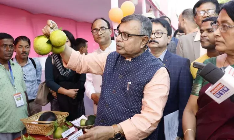 Tripura के किसानों को पीएम-किसान योजना के तहत 900 करोड़ रुपये मिले Tripura के किसानों को पीएम-किसान योजना के तहत 900 करोड़ रुपये मिले
