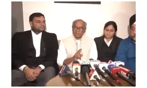 Congress नेता दिग्विजय सिंह ने राज्य में मुसलमानों के साथ भेदभाव का आरोप लगाया Congress नेता दिग्विजय सिंह ने राज्य में मुसलमानों के साथ भेदभाव का आरोप लगाया