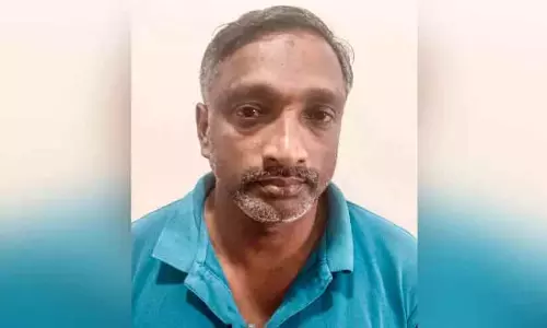 Kerala : बाइक को टक्कर मारने वाली कार का ड्राइवर गिरफ्तार