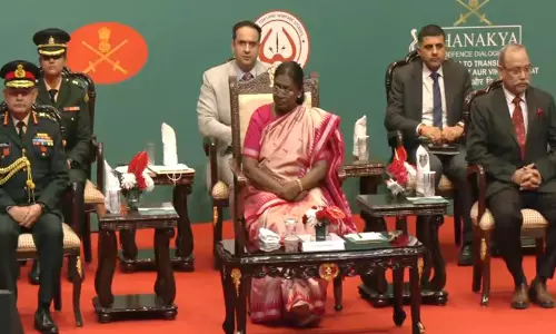 राष्ट्रपति Murmu ने चाणक्य रक्षा संवाद 2025 में भारतीय सेना की भूमिका की सराहना की