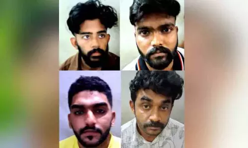 Kerala ; दिनदहाड़े घर में घुसा आदमी, चाकू दिखाकर सोना और कैश चुराया
