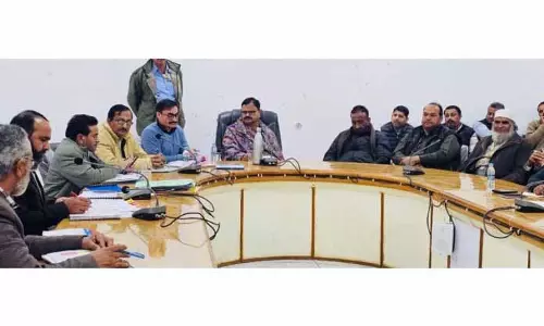 Rana ने मेंढर में नए शुरू किए गए डेवलपमेंट प्रोजेक्ट्स के इम्प्लीमेंटेशन रोडमैप का रिव्यू किया Rana ने मेंढर में नए शुरू किए गए डेवलपमेंट प्रोजेक्ट्स के इम्प्लीमेंटेशन रोडमैप का रिव्यू किया