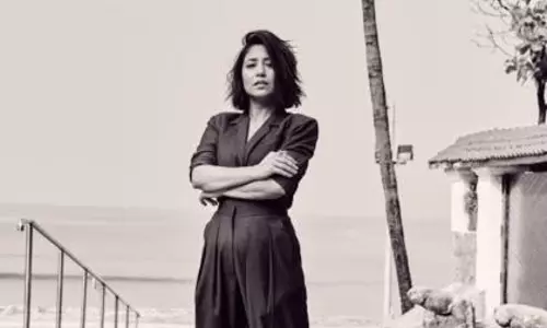 Shweta Tripathi अपनी पहली हॉरर फिल्म नवा प्रोड्यूस करने के लिए तैयार Shweta Tripathi अपनी पहली हॉरर फिल्म नवा प्रोड्यूस करने के लिए तैयार