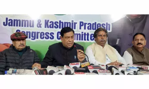 कांग्रेस ने BJP पर अपनी नाकामियों को छिपाने के लिए धार्मिक भावनाएं भड़काने का आरोप लगाया कांग्रेस ने BJP पर अपनी नाकामियों को छिपाने के लिए धार्मिक भावनाएं भड़काने का आरोप लगाया
