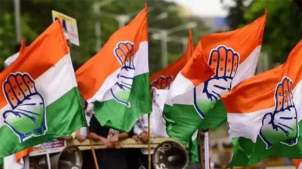 कांग्रेस ने बागियों पर कार्रवाई की; तिरुवनंतपुरम में 33 लोगों को पार्टी से निकाला गया कांग्रेस ने बागियों पर कार्रवाई की; तिरुवनंतपुरम में 33 लोगों को पार्टी से निकाला गया