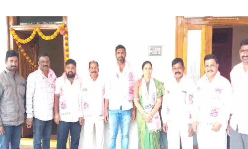 कांग्रेस उपाध्यक्ष जोगुडेम BRS पार्टी में शामिल हुए